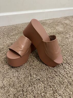 Platform Slide Sandals in Mauve-Tan